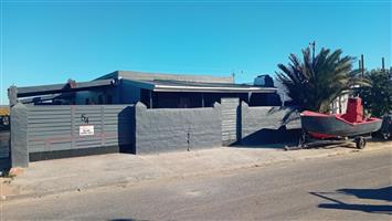 Charming Dual-Unit Cottage in Paternoster – Large Family or Investment