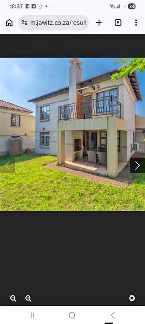  TO LET: Elegant 3-Bedroom Cluster in Piccola Italia Estate, Broadacres – Fourways