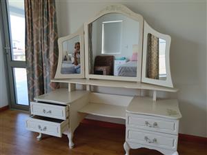 Dressing table
