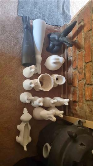Ceramic rabbit ornaments