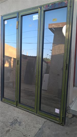 3 Panel Vista door charcoal with neutral solar view glass