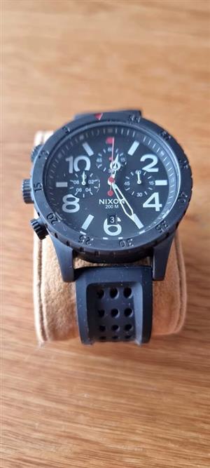 NIXON 51-30 SPORT – BLACK CHRONO – RUBBER STRAP
