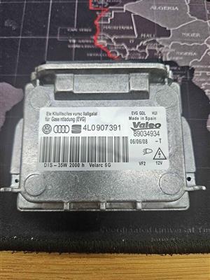 VW Scirocco Headlight Module 4L0907391 (BMW 1 Series)