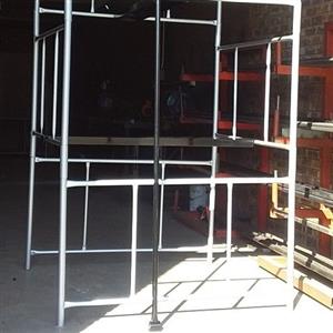 Selling new scaffolding 