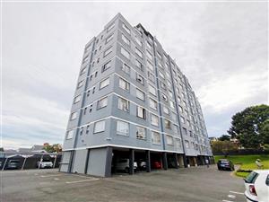 Spacious 2 Bedroom Apartment in Bulwer for Rent.