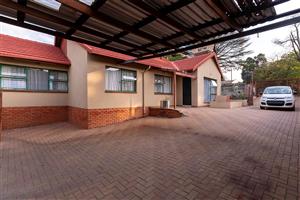 House For Sale in Birch Acres