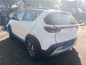 NOW STRIPPING – 2024 Kia Sonet 1.5 4-Cylinder Automatic Petrol (5-Door SUV) 