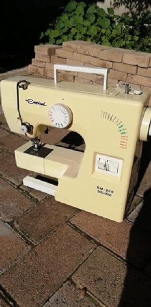 Empisal EM-250 Deluxe sewing machine 