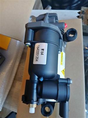 Mercedes Benz ML/GL W164 air suspension pump