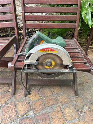 Ryobi HCS1250 1250W Circular Saw – Works Perfectly