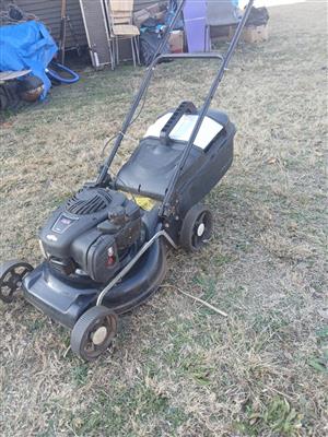 Lawnmower Briggs & Stratton 