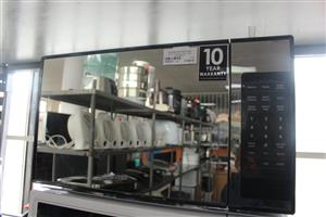 BLACK SAMSUNG ME0113M1 MICROWAVE S064072C