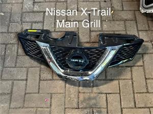 Nissan X-Trail Main Front Bumper Grill