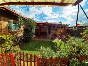 LARGE HOUSE IN A CENTRALISED LOCATION, VANDERBIJLPARK, SE1