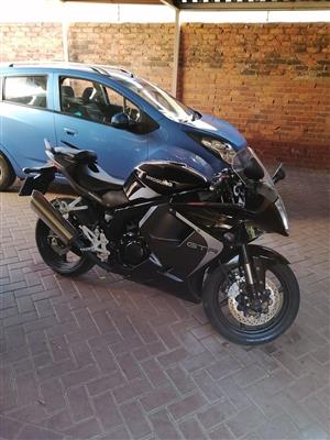 Hyosung GT250r  for sale