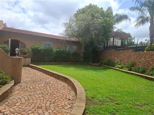 House For Sale in Glenvista