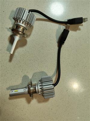 LED bulbs H7, CANbus adaptors, Halogen bulbs