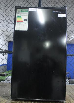 BLACK BLAUPUNKT BF94010 BAR FRIDGE S065213A