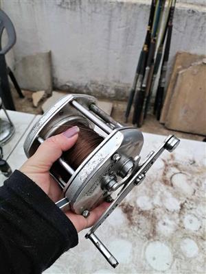 Fishing reel