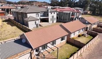 Townhouse For Sale in Amandasig