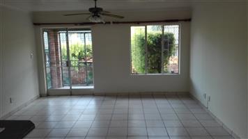 3 Bedroom house in secure complex for sale, close to schools and shops 