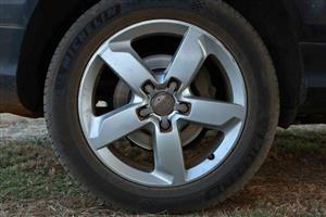 Audi Q7 S Line Mag wheels