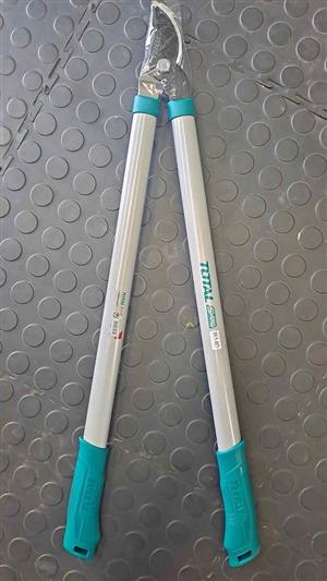Brand new Total Tools Lopper 27" Carbon Steel