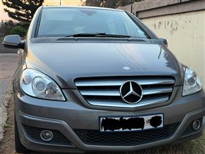 Mercedes Benz B180 For Sale