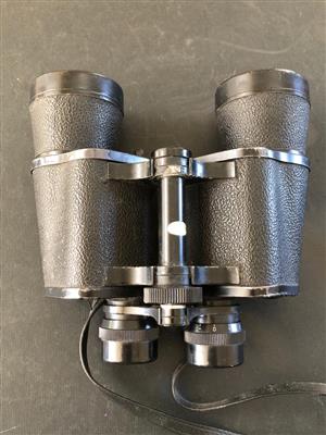 Yashica 10x50 Binoculars - in 100% working condition