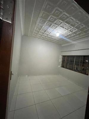 1 Bedroom Cottage to Let in Primrose Hill, Germiston 