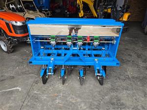 New Giant fineseed planters available