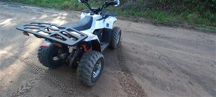 Big boy quad bike. The quad us 1 year old well looked after. New bike 35k