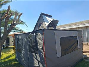 2025 ALU-CAB GEN 3 BLACK + 270° SHADOW AWNING & GREY SIDE PANELS — LIKE NEW