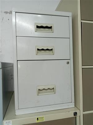 Metal small 2 drawer cabinet