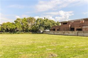 Vacant land, an exceptional opportunity to create a bespoke residence toilored to your vision.