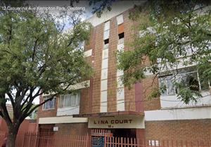 Spacious and Bright Two-Bedroom Apartment – Ready for a Fresh Start