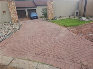 Bachelor Unit in Bramely View