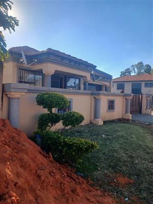 House For Sale in Nkwe Estate