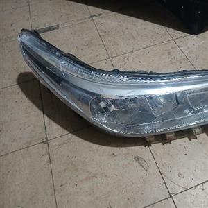 Toyota yaris headlight 