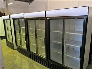 COMMERCIAL DISPLAY FRIDGES