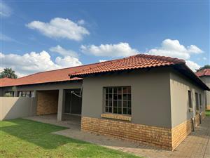 Spacious 3-bedroom Sectional Title To Let in desirable Waterkloof AH, Rustenburg—your perfect home!
