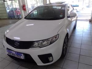 2013 KIA CERATO KOUP 2.0 MANUAL, LEATHER INTERIOR  WHITE , SUNROOF PETROL REVERSE SENSER, 