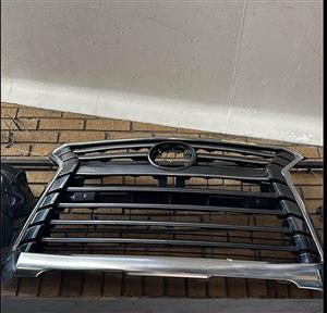 Lexus LX main grill