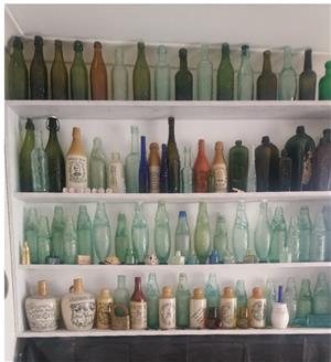 Looking to buy Antique Bottles 