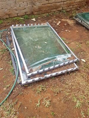 BULLETPROOF GLASS (cracked)