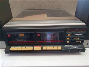 BLAUPUNKT AM/FM Stereo Music System E6100  Radio, Cassette Player And Turntable