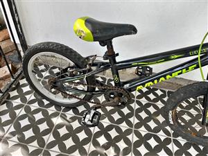 16 inch Bicylce. For kids. Back tyre must be replaces
