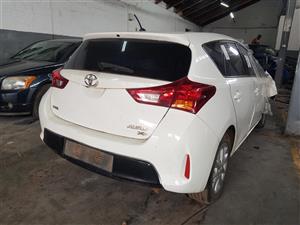 2014 Toyota Auris XR Manual transmission Stripping for spares 
