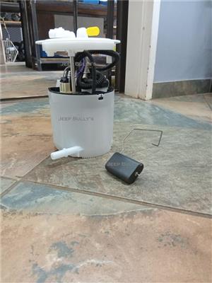 Brand New Jeep Grand Cherokee WK2 Fuel Pump 