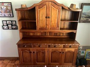 12 Seater Dining Room table & Bufet 